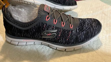NEW-SKECHERS AIR COOLED MEMORY FOAMSIZE 7