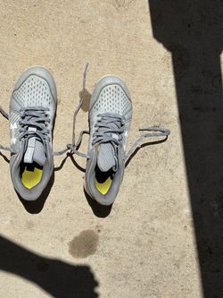 Under armor baseball grey 6.5 US