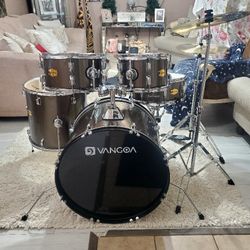 Drum Set Complete Ready To Play Like New Condition $450