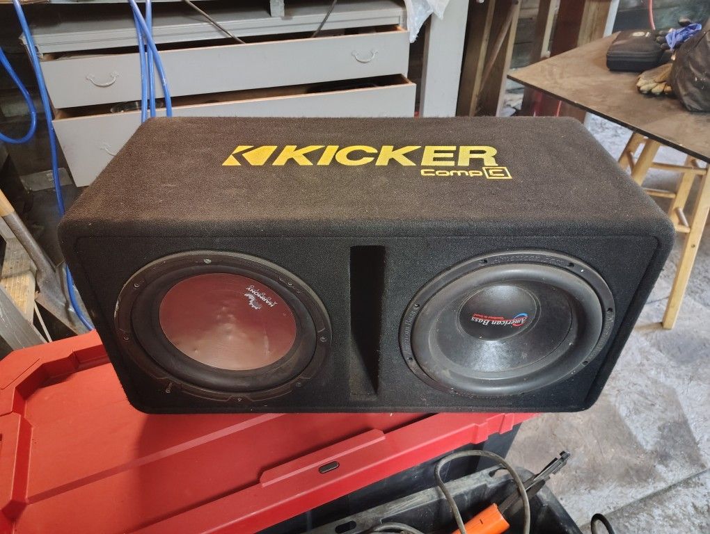 2 12in Subwoofers In Ported Box / 1600watt Taramp Monoblock Amplifier