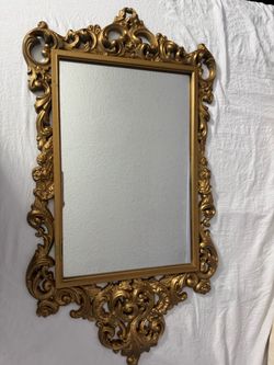 Wall mirror