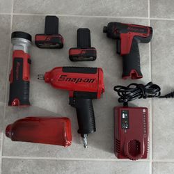 Snap on tools bundle