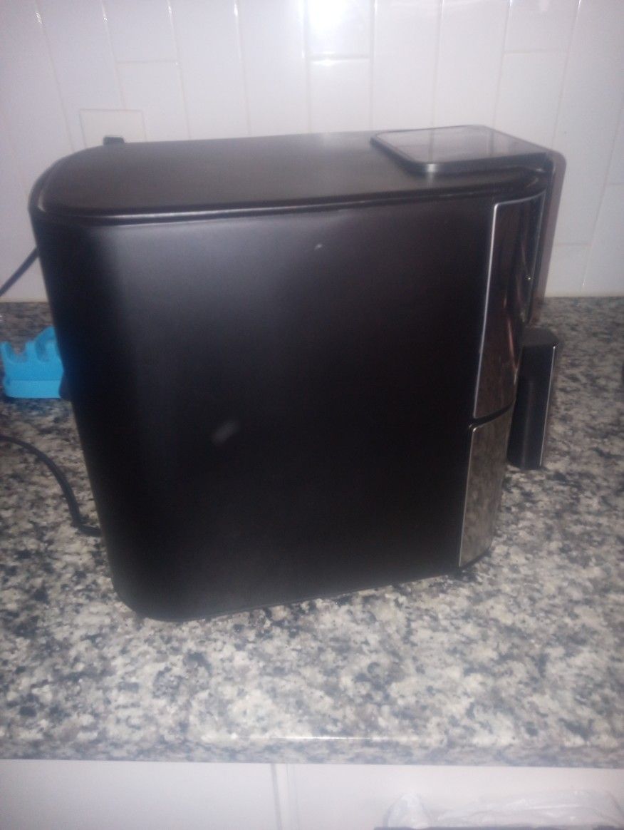 BELLA PRO SERIES AIR FRYER