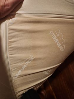 Tempurpedic King mattress & box platform