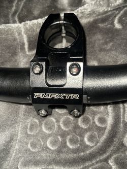 BARS WITH STEM