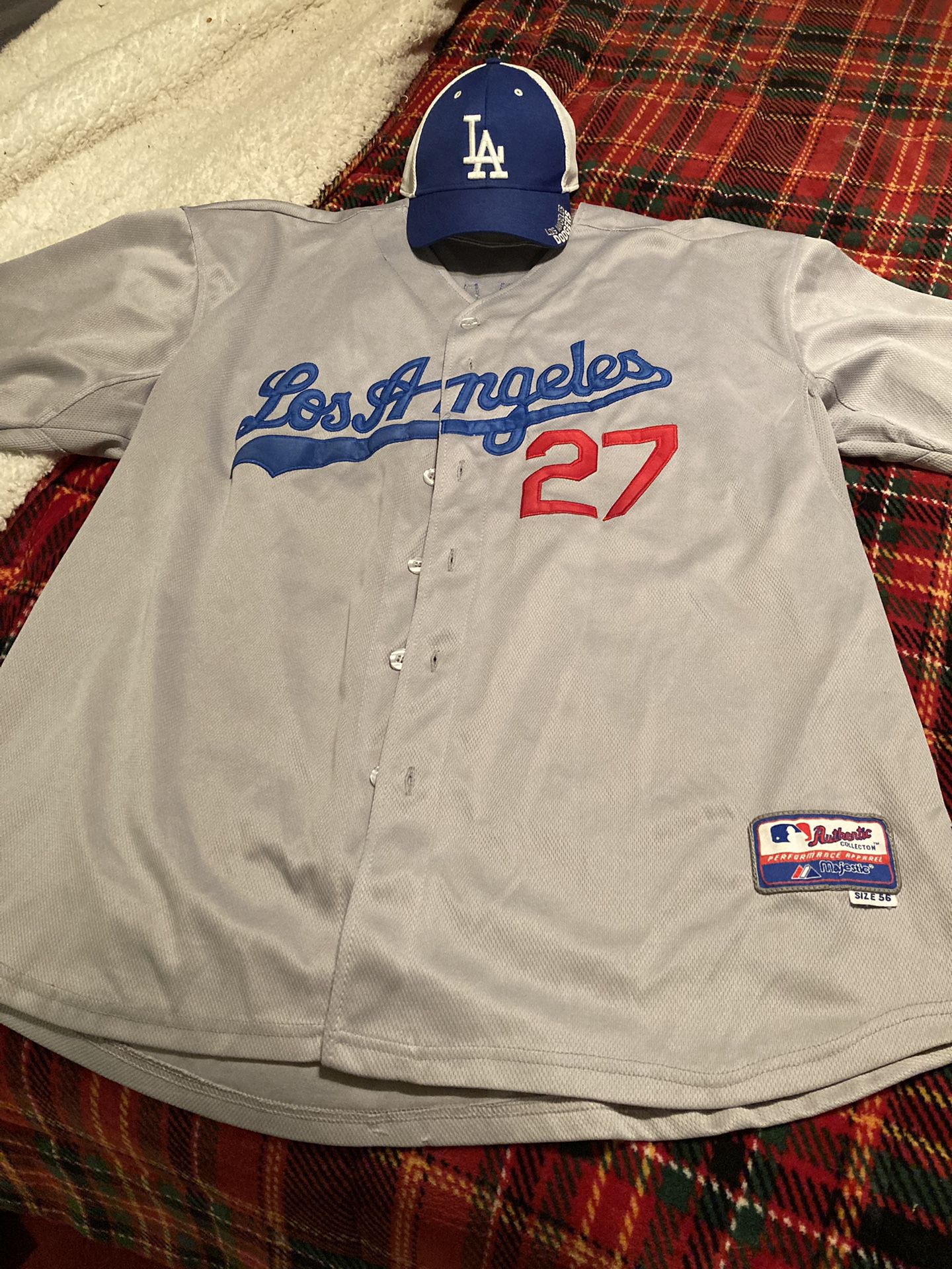 Vintage Los Angeles Dodgers Russell Athletic Jersey Large for Sale in  Visalia, CA - OfferUp