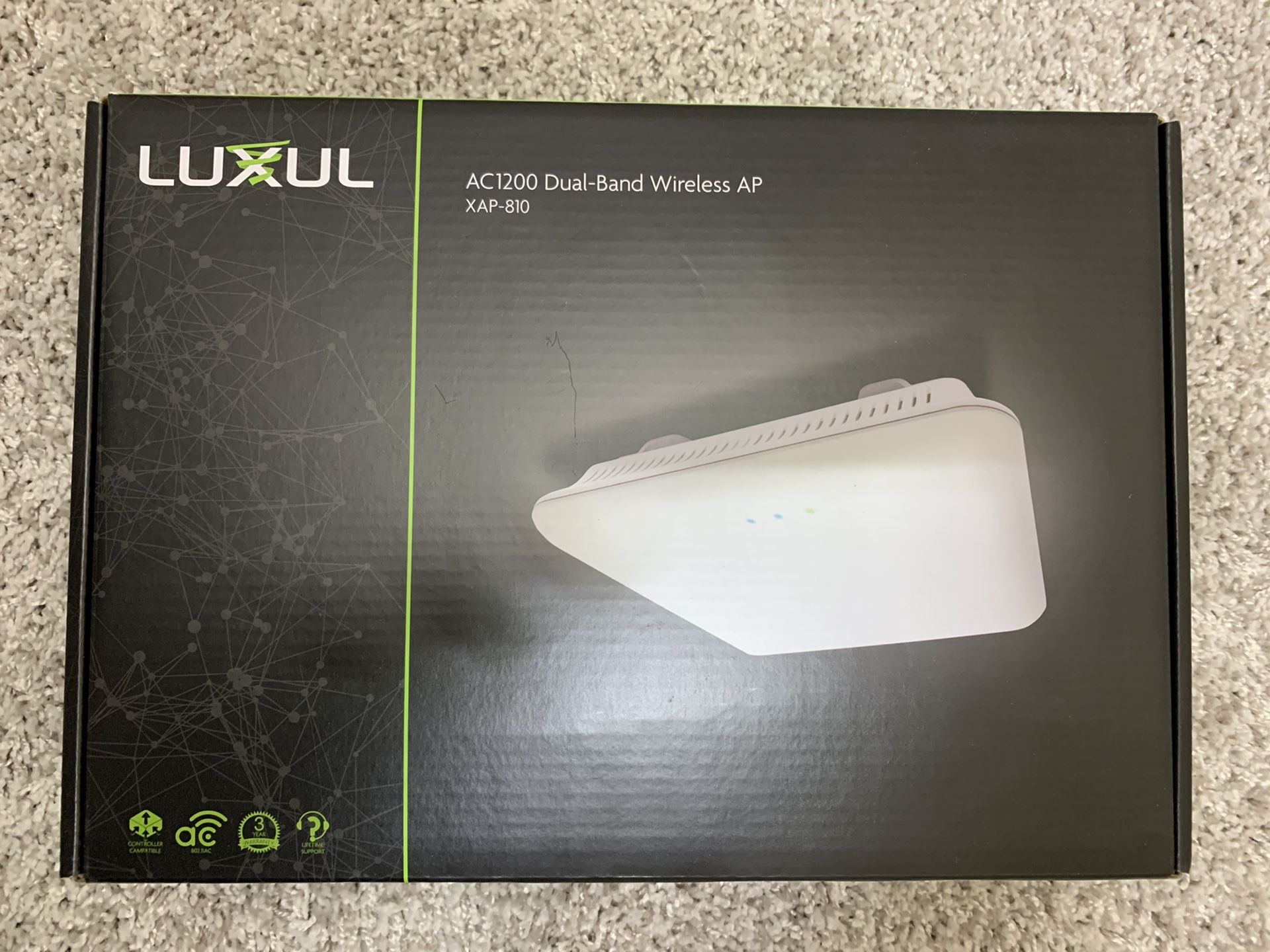 Luxul AC1200/XAP-810 Dual-Band Wireless AP Access Point WAP
