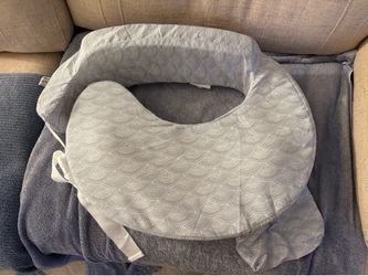 Brest friend nursing pillow