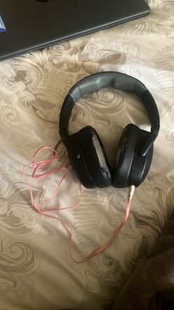 CHEAP CRUSHER EVO HEADPHONES! [READ DESCRIPTION]