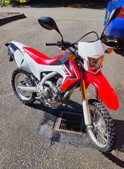 Honda crf 250 - low mileage