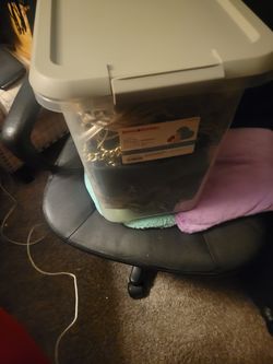 Med snap top container boots n barley