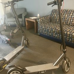 5th Wheel V30 Electric Scooter 