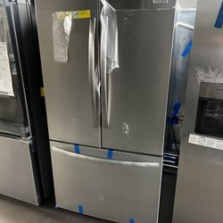 New Open Box Frigidaire French Style Refrigerator With Interior Water/Ice Dispenser 