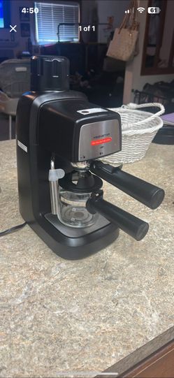 Espresso Machine, Complete With Everything. 