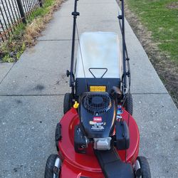 Lawnmover Toro Self Propelled In Excellents Conditions