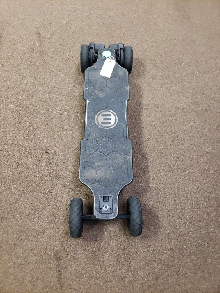 Hadeon Carbon Evolve All Terrain Motorized Skateboard