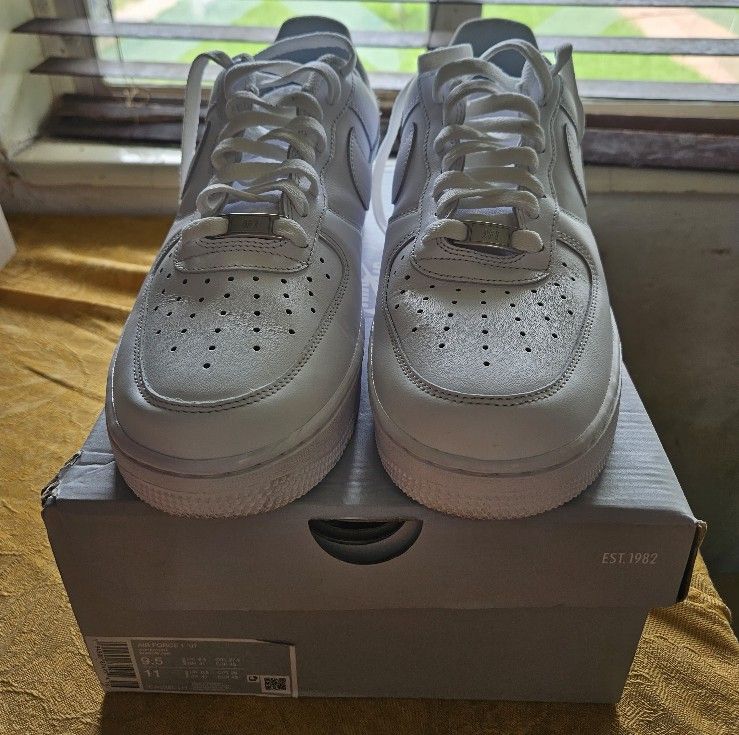 Nike Air Force 1 '07 Size 9.5