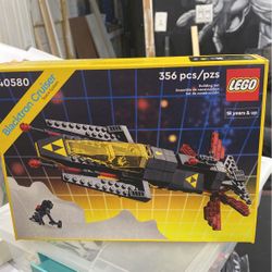 Lego Blacktron Cruiser