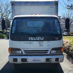 2005 IZUSU BOX TRUCK