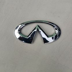 INFINITI G35 G37 SEDAN REAR EMBLEM LOGO BADGE ORIGINAL 2007-2013
