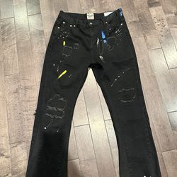 Gallery Debt Jeans
