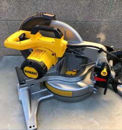 DEWALT DWS715 15AMP 12" COMPOUND SINGLE BEVEL MITER SAW new