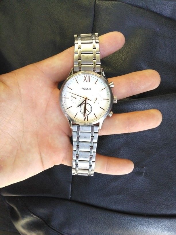 60$ Fossil Watch ๐ฆ๐