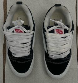 Vans Knu Skool