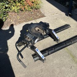 5th wheel hitch