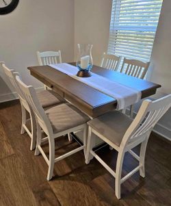 Beautiful Counter-Height Dining Table with 6 Chairs
