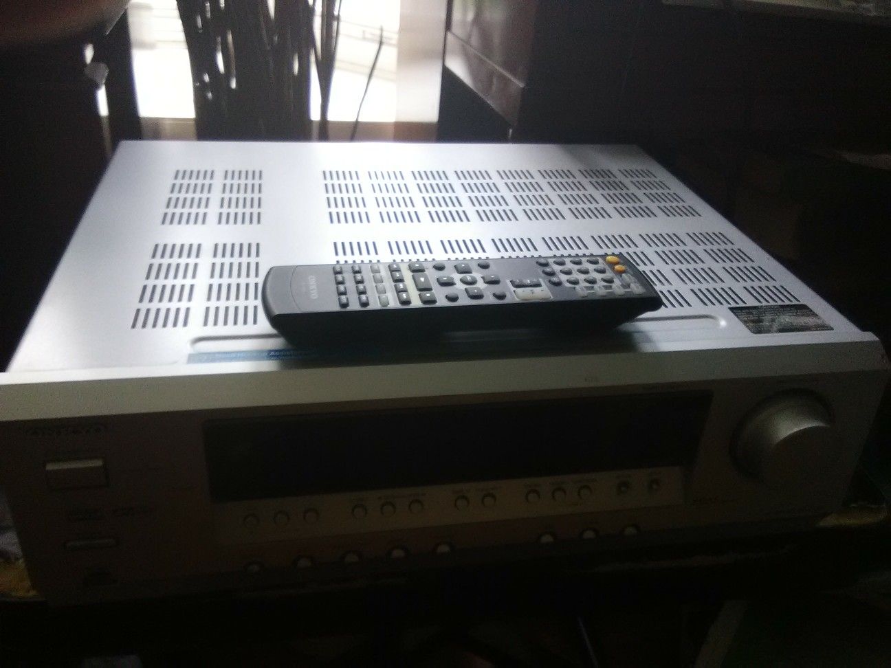 500 Watts onkyo receiver with remote control