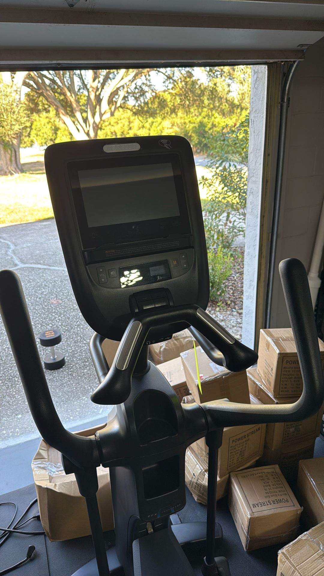 Precor 885 Experience Total Body Elliptical (new)