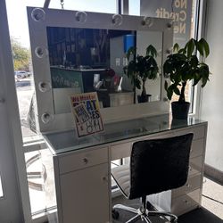 Vanity! $699! Easy Financing! 💙✅☎️ 