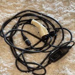 Schumacher SC1455 Level 1 / 2 Portable EV Charger 6-20 5-15