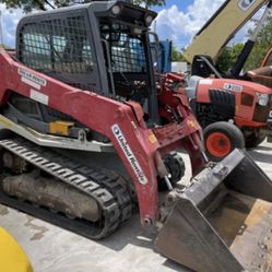 Takeuchi TL10 Skid Steer 