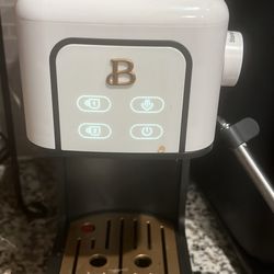 Beauty Expresso Machine And Frother