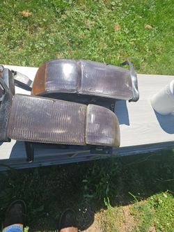 1998 Dodge Ram head light