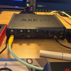 IK Multimedia Axe I/O audio interface