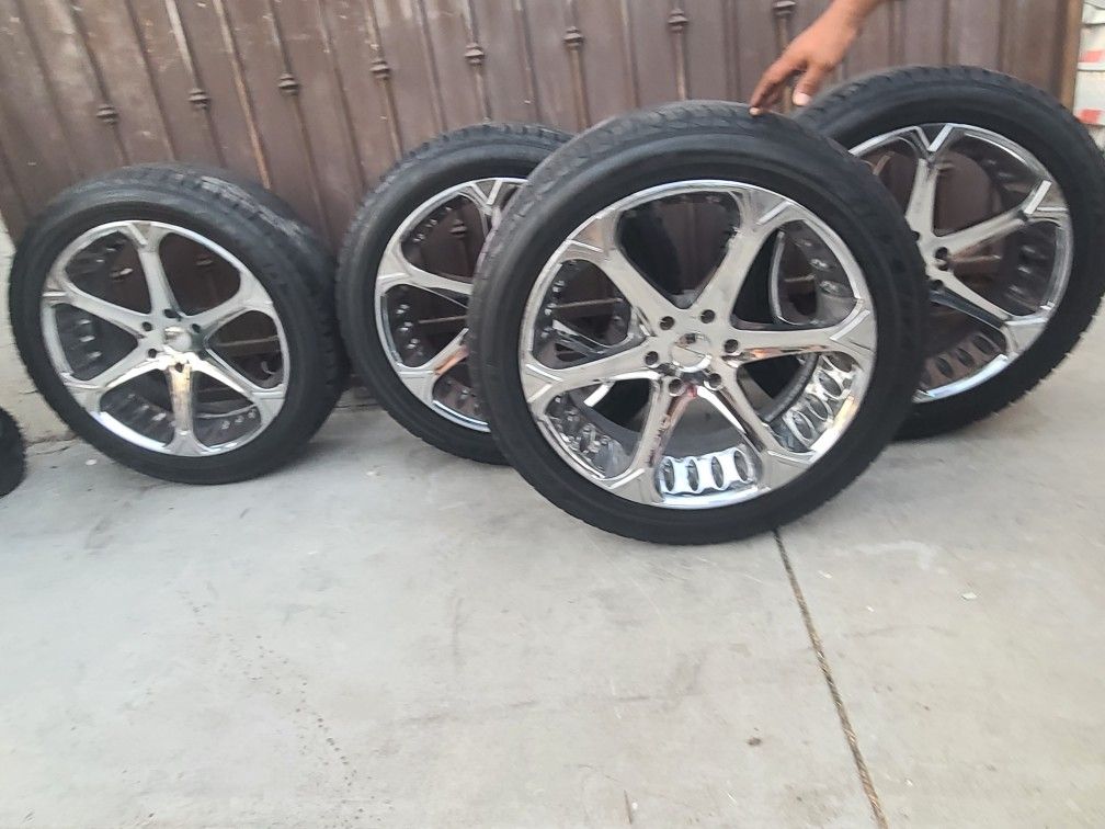 GIOVANNA chrome Rims 18 Inch