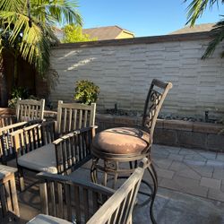 Outdoor Metal Swivel Bar Stools