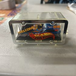  Hot Wheels 1/64 scale 1997 New York Toy Fair Deora die-cast
