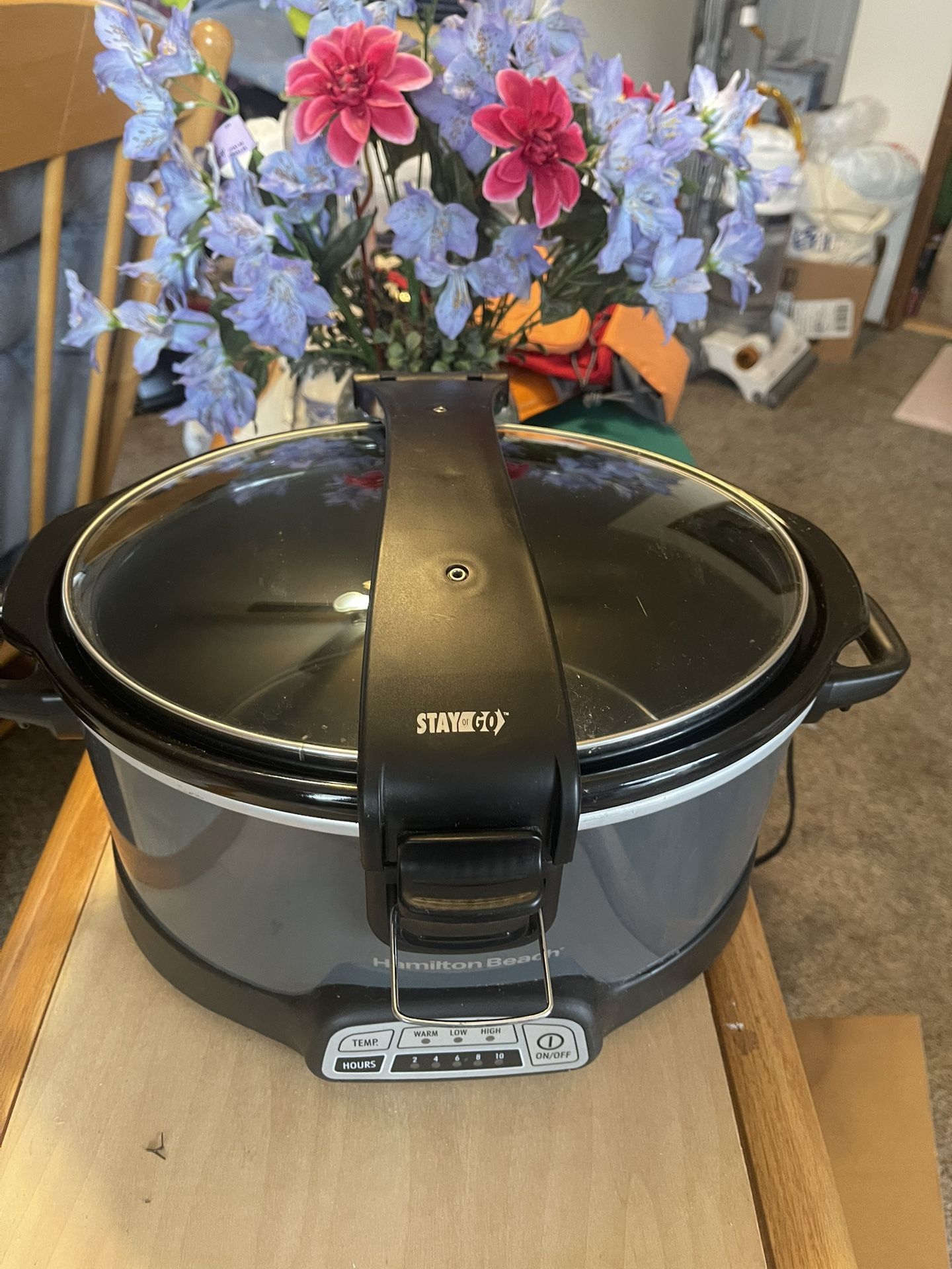 A Big And Portable Slow Cooker
