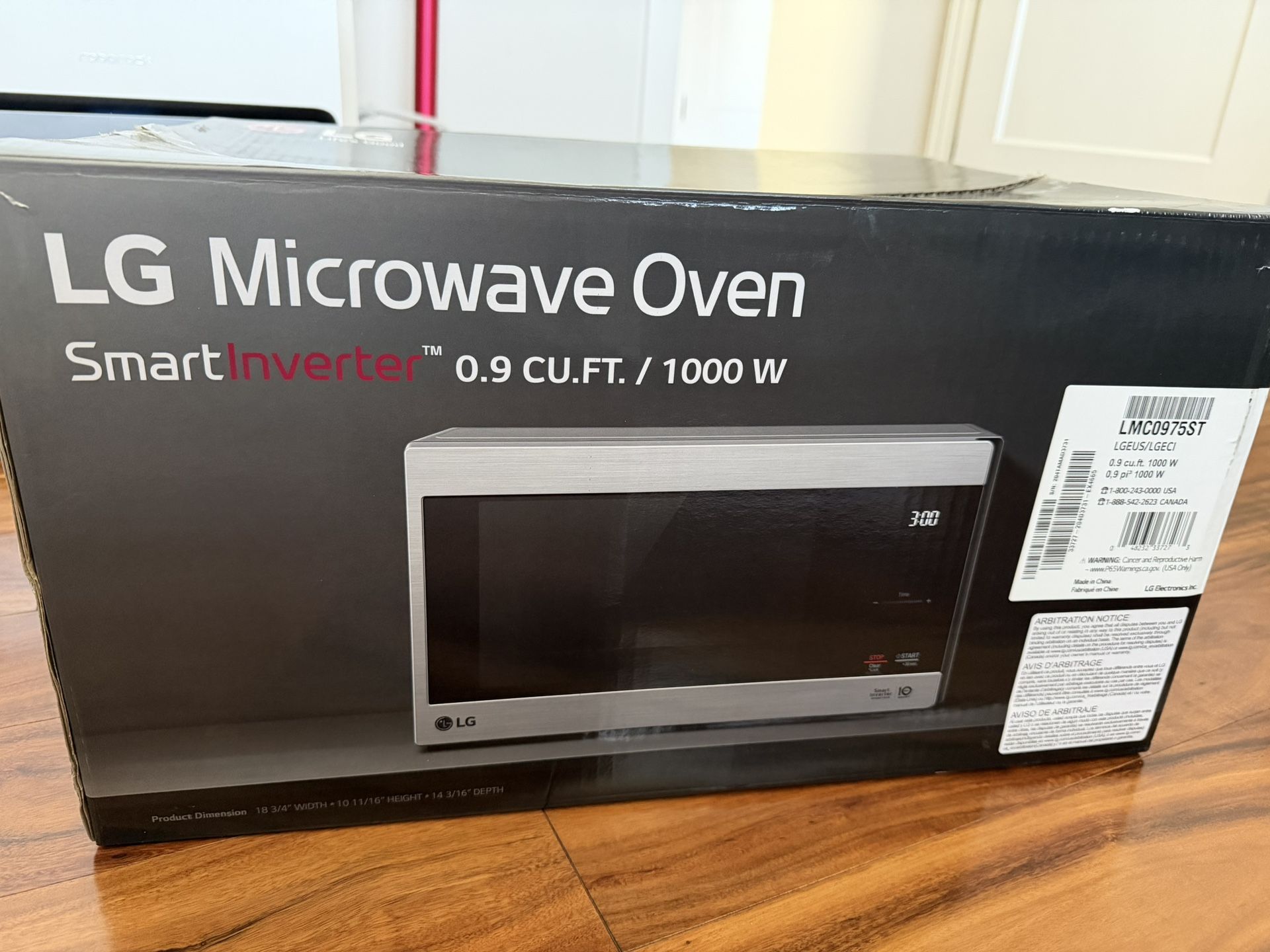 LG 0.9 cu. ft. 1000-Watt Countertop Microwave in Stainless Steel with Smart Inverter LMC0975ST