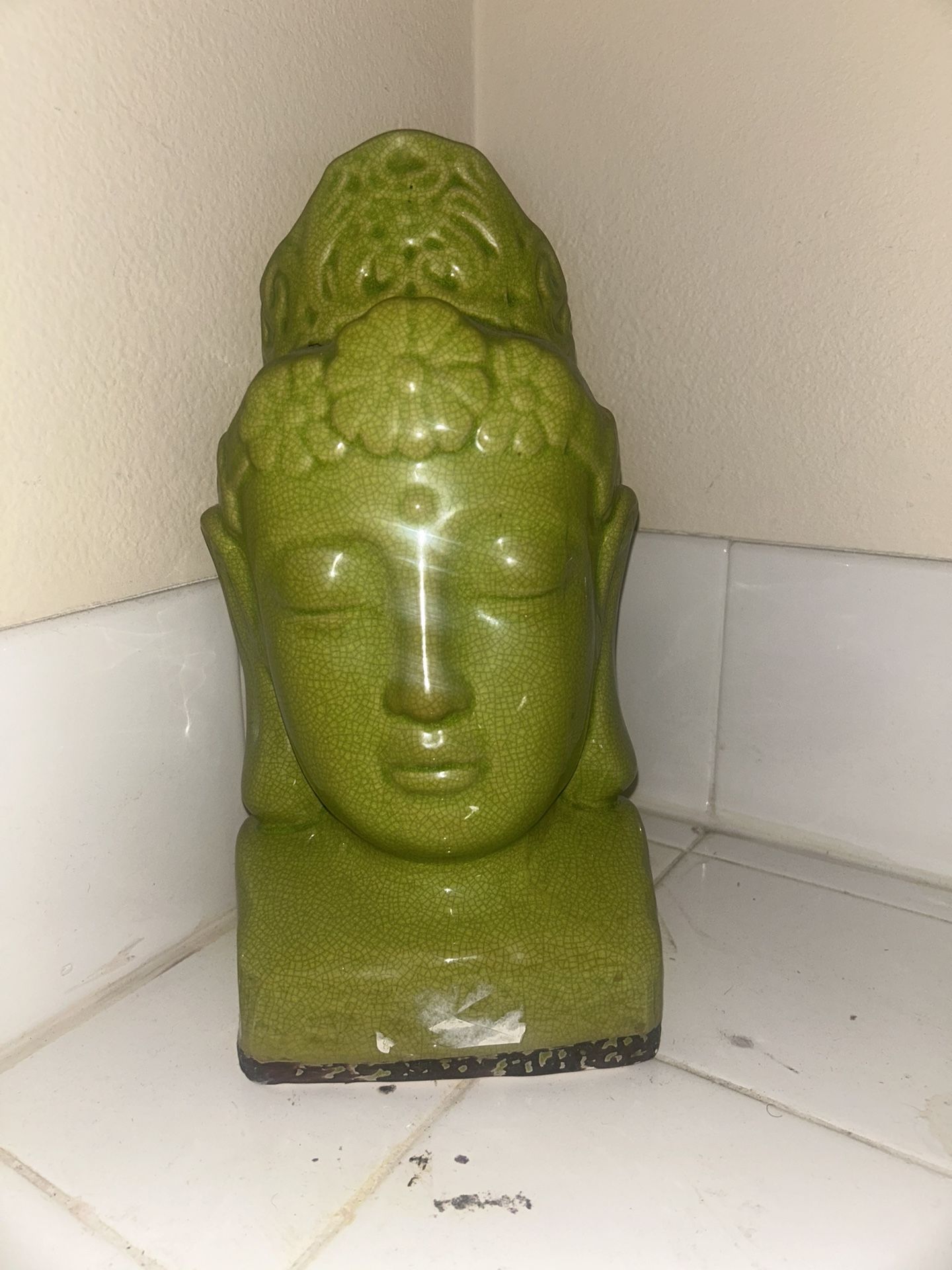 Porcelain smaller statue
