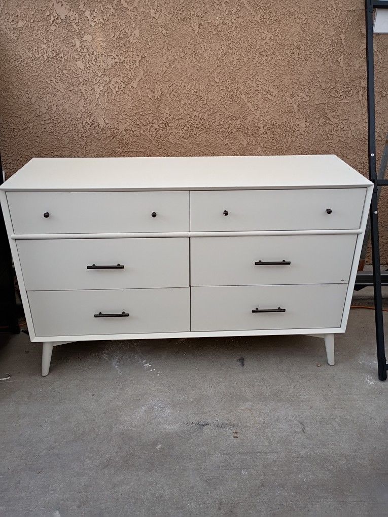 White Living Spaces Dresser 