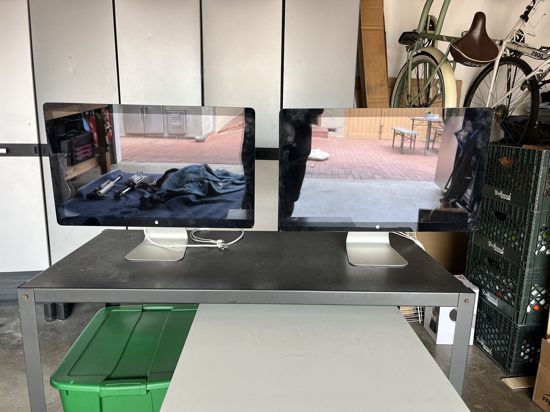 (2) Apple Thunderbolt Display A1407 FOR PARTS