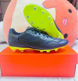 Nike Premier