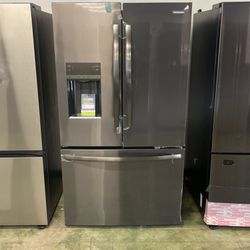 Frigidaire French Door Refrigerator QR T