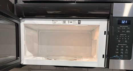 GE Stainless Steel Over-the-Range Microwave – Like New