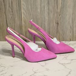 Journee Collection Elenney Womens Pointed Closed Toe Stiletto